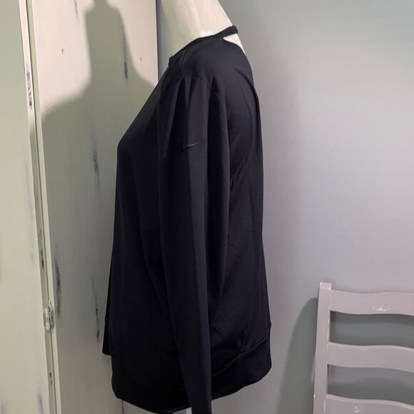 Nike Dri-Fit Women’s Open Back Long Sleeve Top - Picture 3 of 6